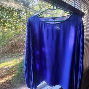 Ann Taylor Elegant Deep Blue Women's Top Size Large EUC